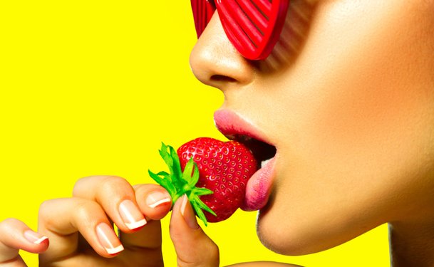 Can You Rub Strawberries on Your Face