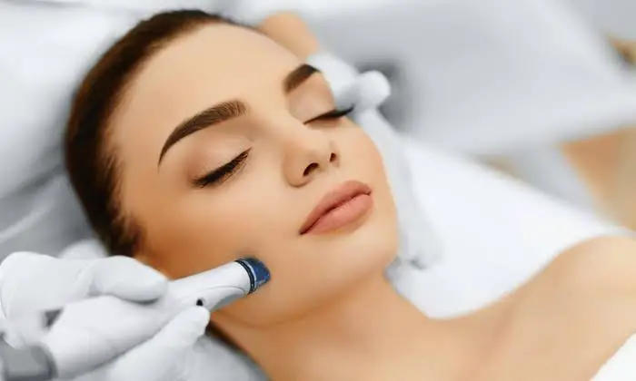 Does Hydrafacial Make You Look Younger?