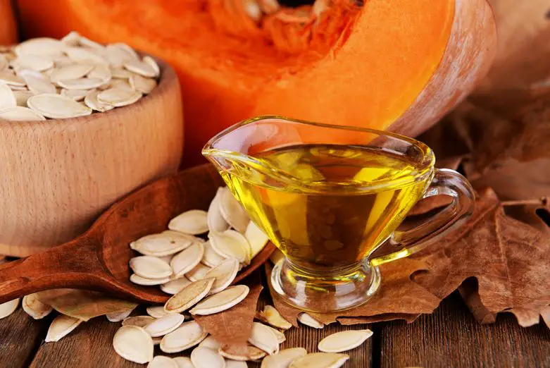 How to Use Pumpkin Seed Oil on your Face? 
